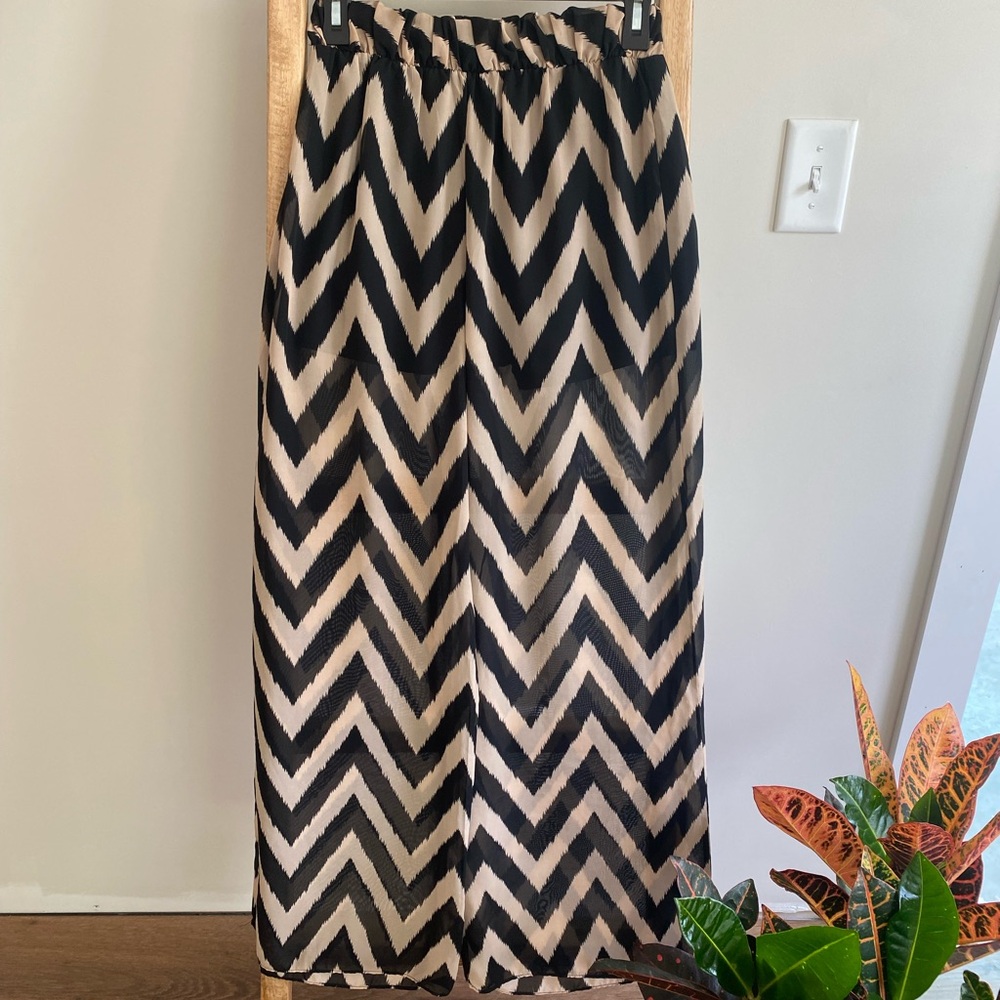 Moa Moa Black and Cream Chevron Pants
